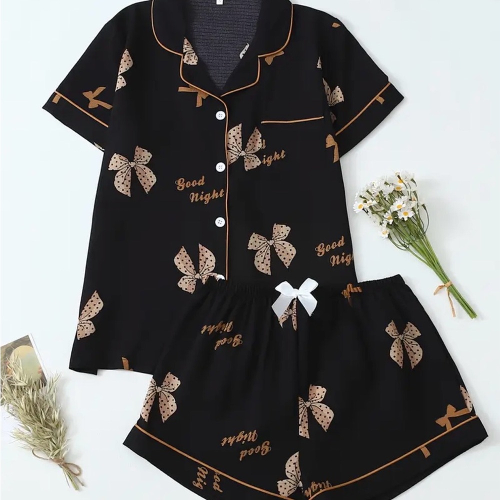 Black Pajama Set with Bow Print
